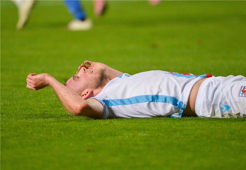 Laurent Jans ärgerte sich ganz besonders über den Platzverweis seines Teamkollegen
