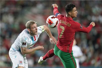 Laurent Jans und Co. werden versuchen, Cristiano Ronaldo zu Fall zu bringen
