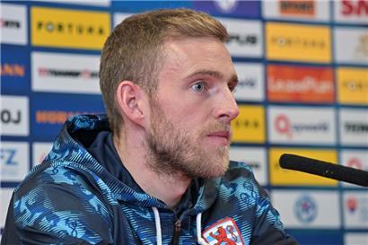 Laurent Jans wird am Donnerstag gegen die Slowakei wohl als Innenverteidiger zum Einsatz kommen
