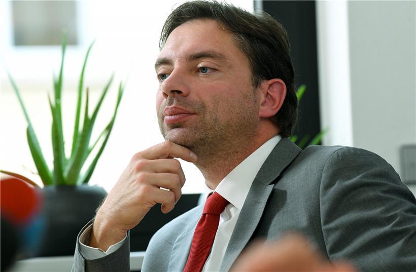 Laut ADR-Politiker Fred Keup solle man gendergerechte Sprache auch in Luxemburg verbieten
