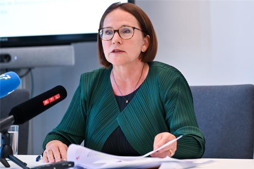 Laut Ministerin Backes soll der neue Tower ein „virtuelles Kontrollzentrum“ werden

