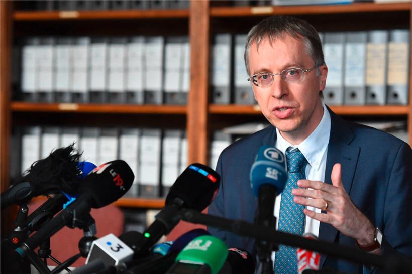 Laut Staatsanwalt Olivier Glady gibt es nun doch keine Anzeichen dafür, dass der Festgenommene seine Frau gefoltert haben soll
