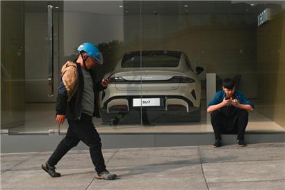 Laut der EU werden die Weltmärkte von „billigeren chinesischen Elektroautos überschwemmt“
