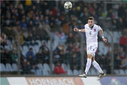 Laut ukrainischen Medienberichten steht Chris Philipps vor einem Wechsel zum FC Zorya Luhansk
