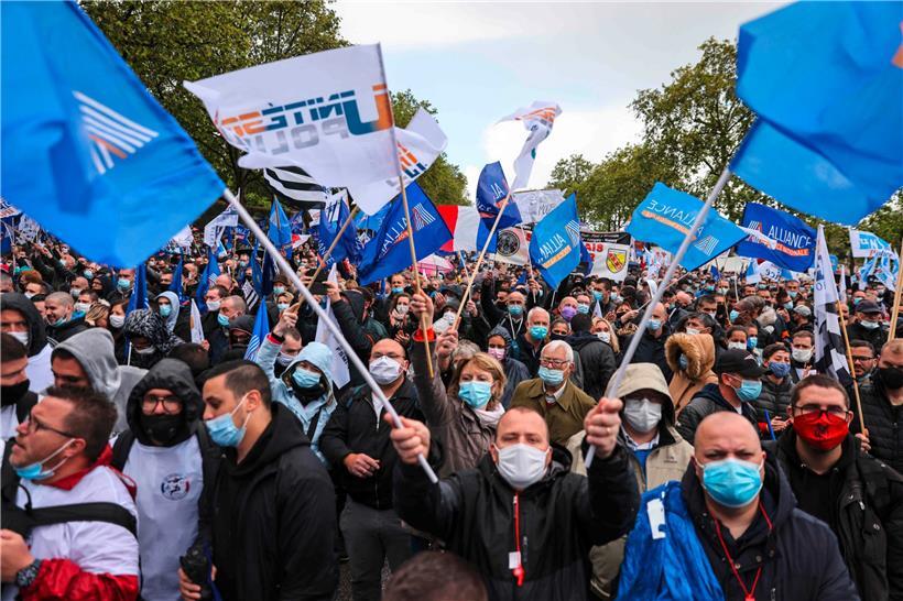 Le garde des Sceaux Eric Dupond-Moretti, absent du rassemblement, a été pris pour cible par les syndicats
