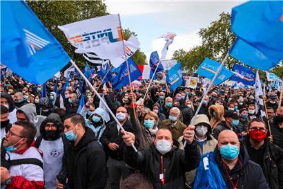 Le garde des Sceaux Eric Dupond-Moretti, absent du rassemblement, a été pris pour cible par les syndicats
