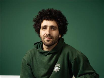 Il plonge son public dans l'univers des diamants à Anvers : l'auteur Michaël Dichter 