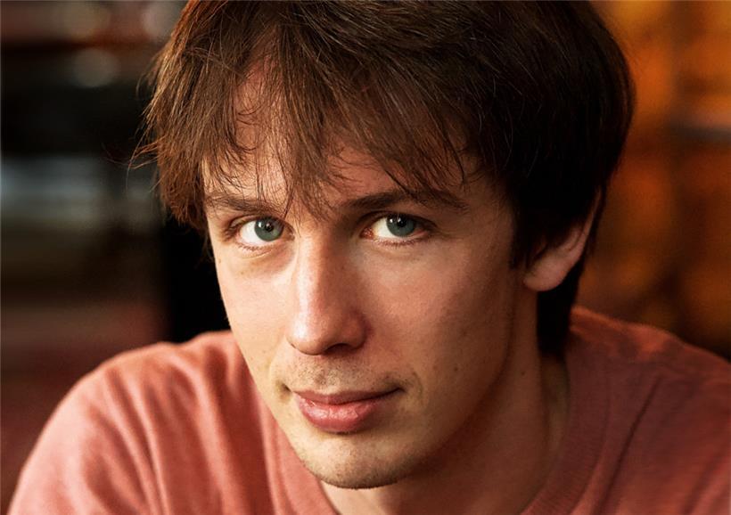 Le jeune romancier Antoine Pohu …
