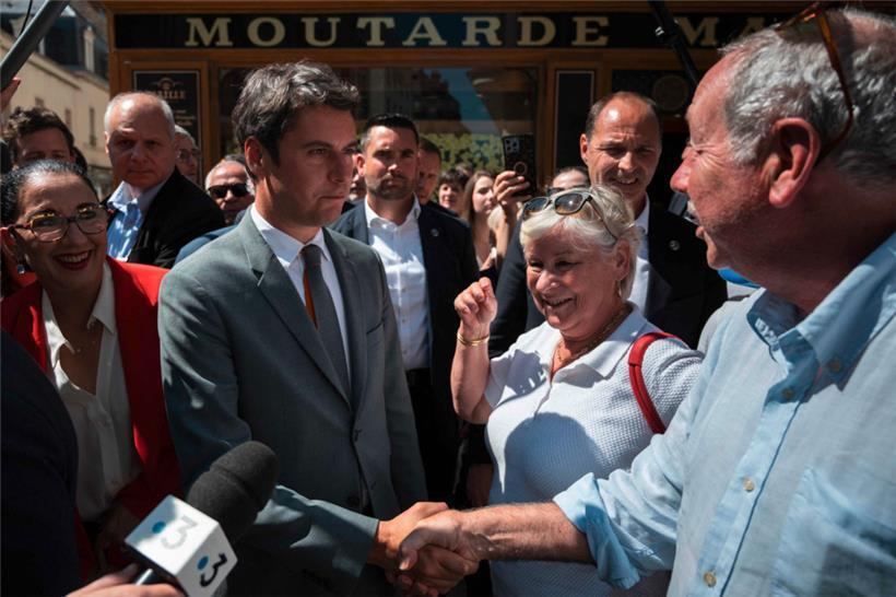 Le premier ministre Gabriel Attal en campagne électorale à Dijon

