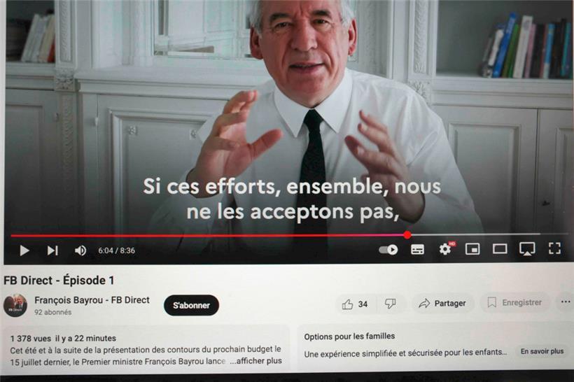 Le premier ministre français, François Bayrou, explique sa politique sur sa chaîne YouTube „FB Direct“
