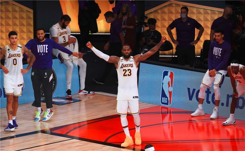 LeBron James holte in der Nacht von Sonntag auf Montag den Titel in der NBA und wurde zum „NBA Finals MVP“ gewählt 
