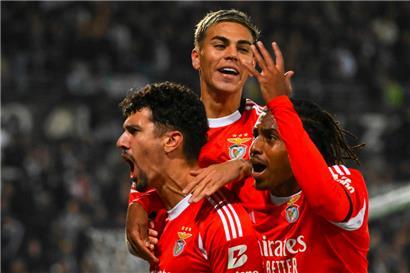 Leandro Barreiro (r.) hat Eigenwerbung betrieben
