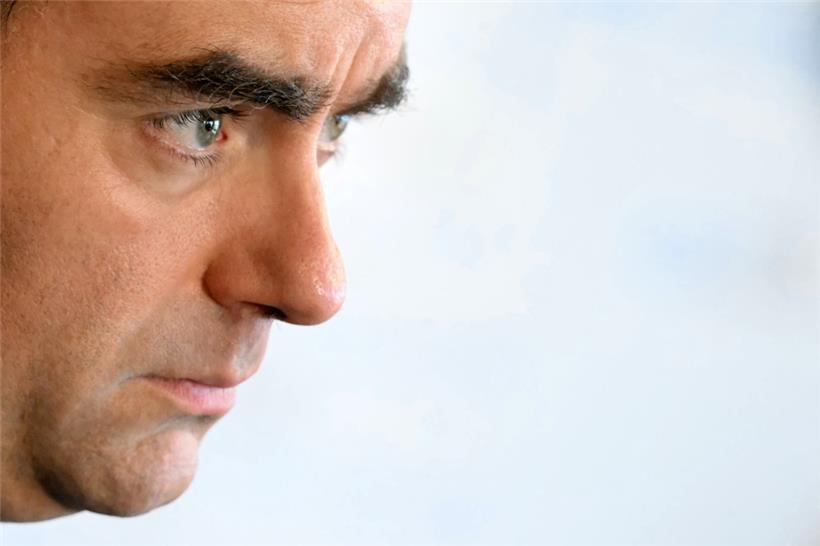 Lecornu a réussi à composer son équipe sous pression politique et un calendrier budgétaire serré
