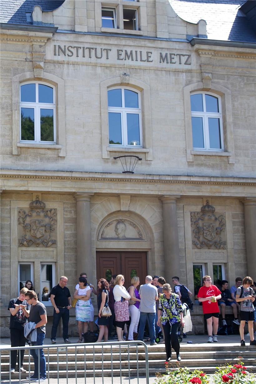Leere Schulgänge im „Lycée privé Emile Metz“? Mitnichten, auch am Freitag findet regulärer Unterricht statt.
