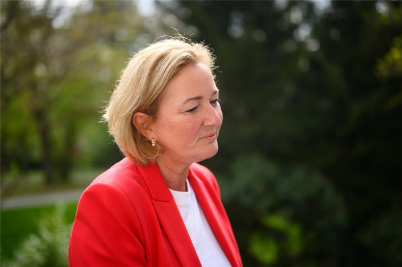 Lenert zur russischen Propaganda: „Für mich ist das da eine absolute Missachtung des internationalen Kriegsrechts – mit einer Rhetorik, die einfach nicht geht“
