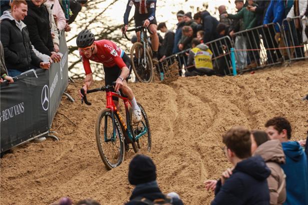 Lennox Papi war einer von vielen weiteren FSCL-Fahrern, die am Wochenende am Start waren. Er kam am Sonntag bei den U23 auf den 40. Rang
