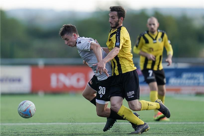 Léon Schmit (l.) wurde in dieser Saison bereits auf drei verschiedenen Positionen eingesetzt
