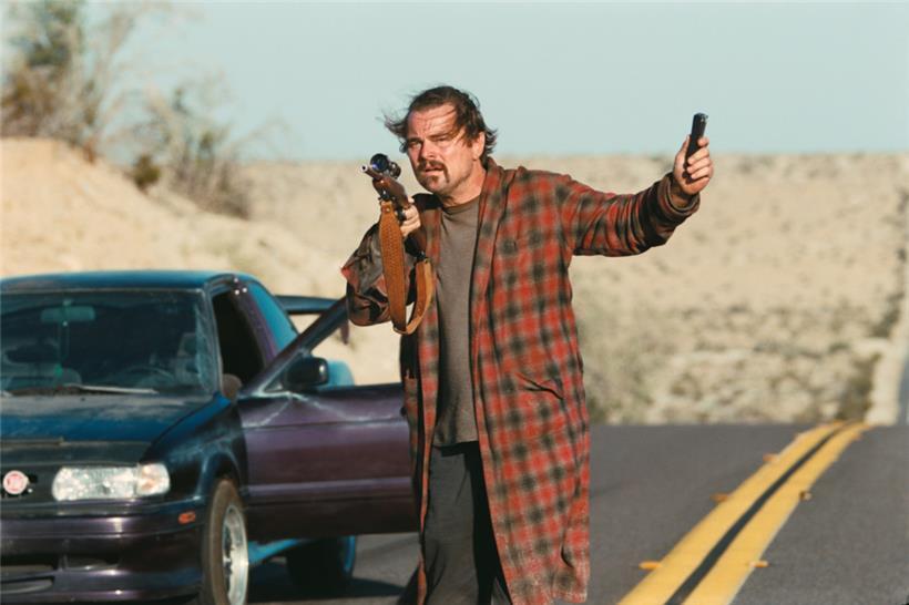 Leonardo DiCaprio als Bob Ferguson in einer Szene des Films „One Battle After Another“ (Rating: 3,5/5)
