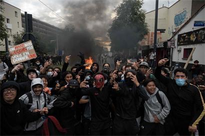 Les lycéens, comme ici à Toulouse, manifestent pour une meilleure éducation scolaire