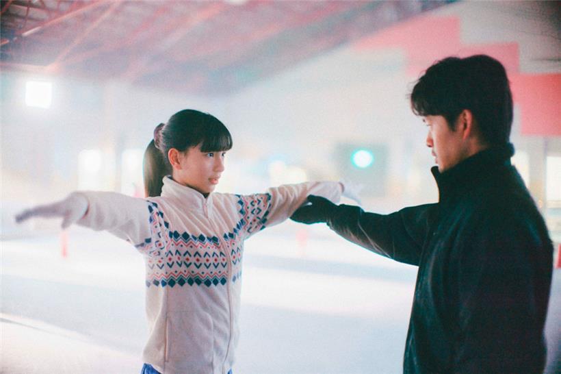 Les personnages du film partagent une relation intensive, comme Sakura et son entraîneur Arakawa
