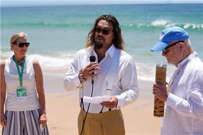 „Leute, wir brauchen Veränderung!“: Jason Momoa, Hollywoodstar aus Hawaii, in Portugal
