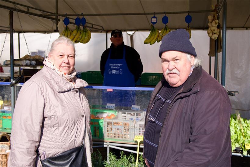 Liette und Jos genießen die Vielfalt und hohe Qualität der regionalen Produkte a...