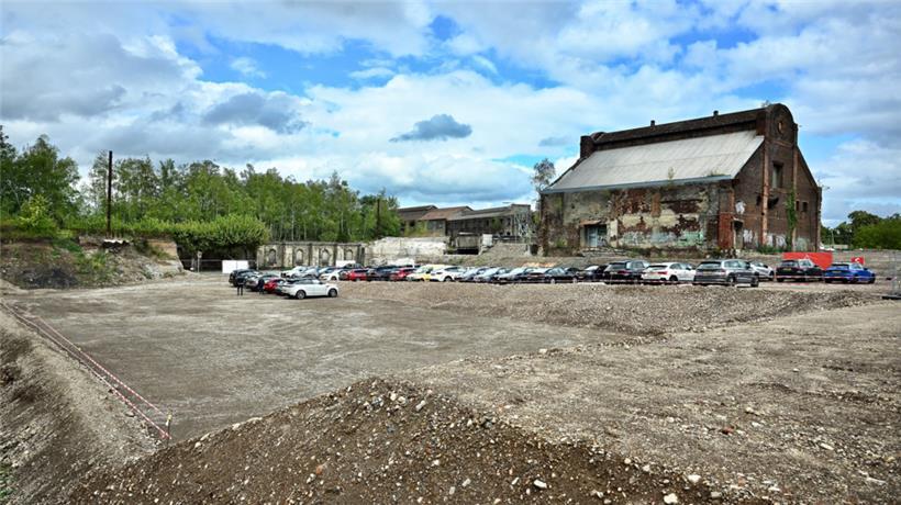 „Liicht“: Wo jetzt noch Autos stehen, wird ab nächstem Jahr das erste Gebäude de...