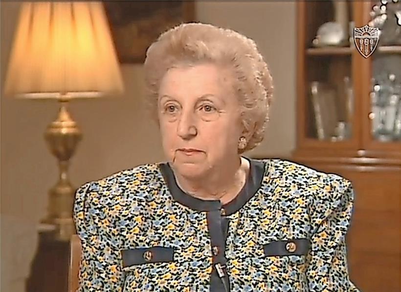 Lily Friedrich-Gelber mit 73 Jahren, während ihres Interviews für die Shoah Foundation, am 9. Mai 1996, in ihrem Haus in Hartsdale, New York
