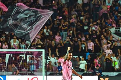 Lionel Messi sorgte mit einem Traumtor in der Nachspielzeit für Jubel bei Inter Miami
