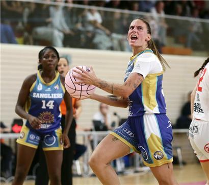 Lisy Hetting und die Wiltzer Spielerinnen sind derzeit auf sich gestellt
