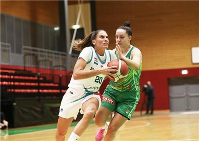 Lisy Hetting und ihre Teamkolleginnen zeigten sich enttäuscht über die Auftaktniederlage
