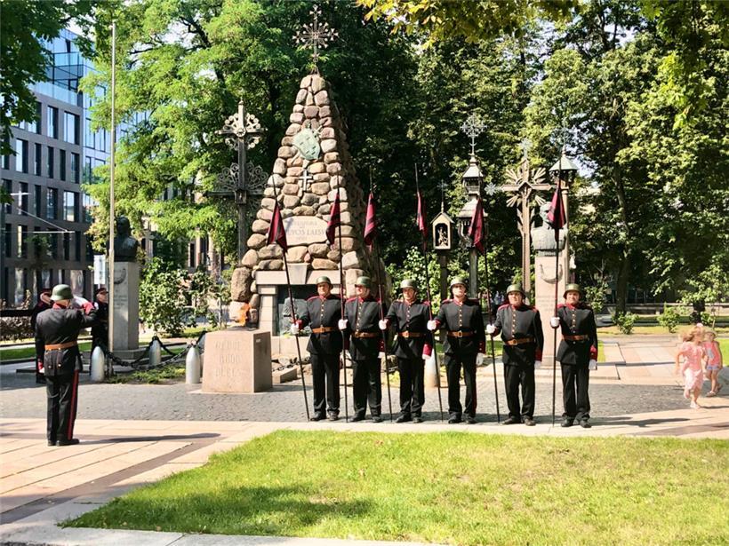 Litauen ist im Laufe seiner Geschichte mehrmals besetzt worden. 1990 hat es sein...