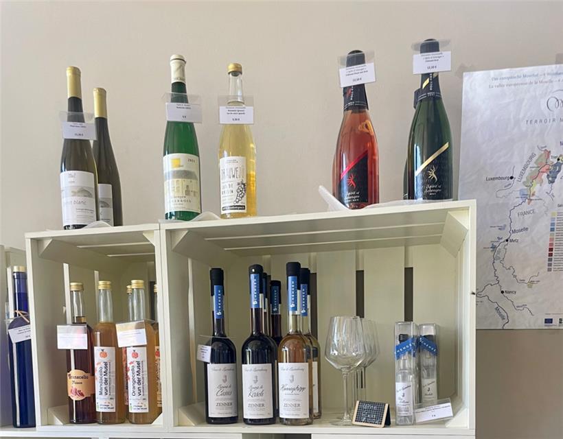 Lokaler Wein wird selbstverständlich auch in Zukunft verkauft