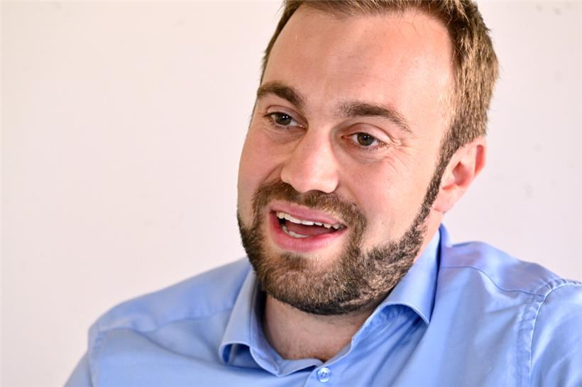 Lou Linster am Montag in seinem Büro im Rathaus von Leudelingen
