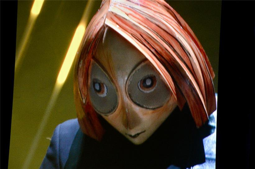 Louise Attaque – Der Keyboarder in Louise-Maske 3