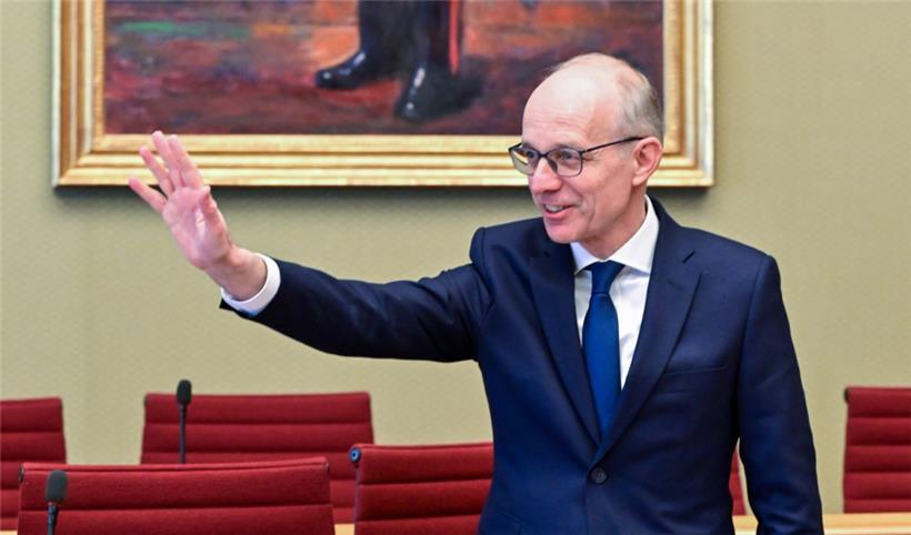 Luc Frieden: Ich bin dann mal weg, der Wald ruft!
