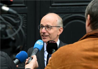 Luc Frieden hat am Dienstagmittag kurzfristig ins Staatsministerium eingeladen
