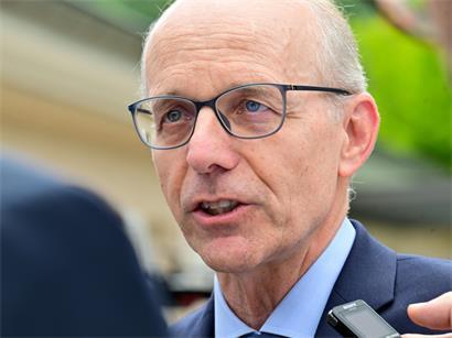 Luc Frieden hat sich in der Ceuta-Krise deutlich auf die Seite Spaniens gestellt