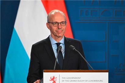 Luc Frieden reagiert auf die veränderte internationale Bedrohungslage und schafft den neuen Posten des Sicherheitsberaters
