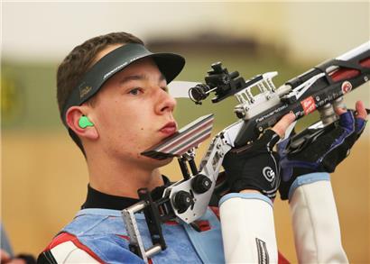 Luca Klein hat das Sportschießen erst vor drei Jahren für sich entdeckt
