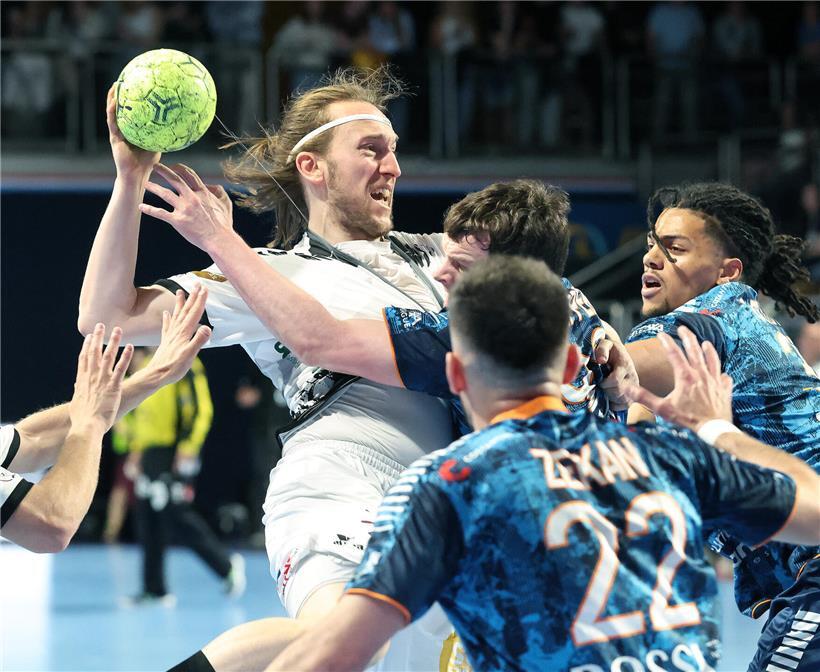 Luca Tomassini und Team kämpfen aufopferungsvoll in intensivem Wettkampfmoment