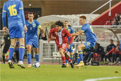 Lucas Correia und die U21 treffen aus bekannten Gründen in Spanien auf den Tabellenersten Ukraine
