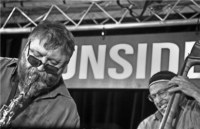 Luciano Pagliarini (à gauche) en compagnie de Joe Fonda, lors d’un concert au Sunset-Sunside Jazz Club en octobre 2021
