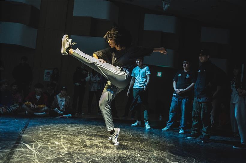 Lucy Medusa reist für ihre Leidenschaft durch die Welt und plant, künftig mit Ta...