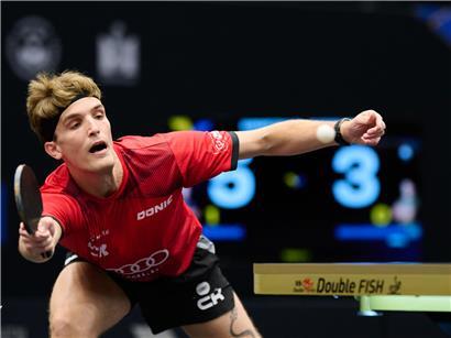 Luka Mladenovic führt das FLTT-Herrenteam bei einem Wettkampf in London an