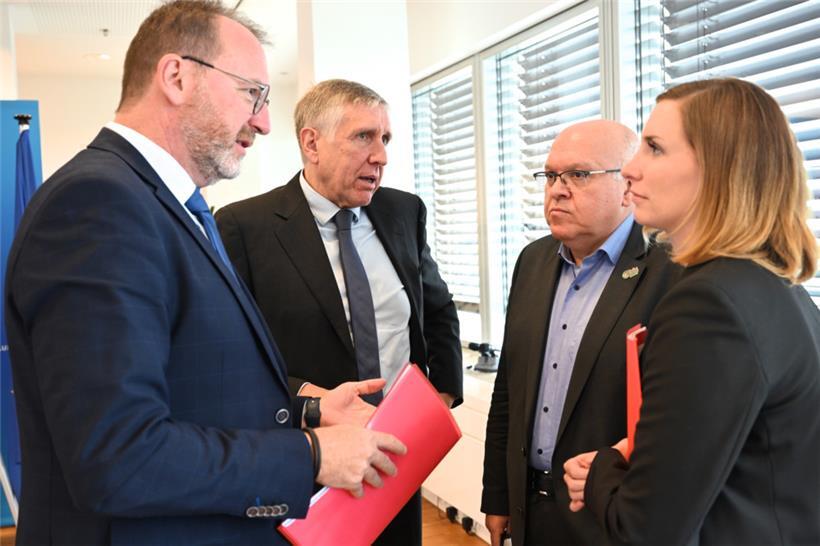 Luxembourg, Ministère de la Mobilité et des Travaux publics, 4, place de l’Europ...