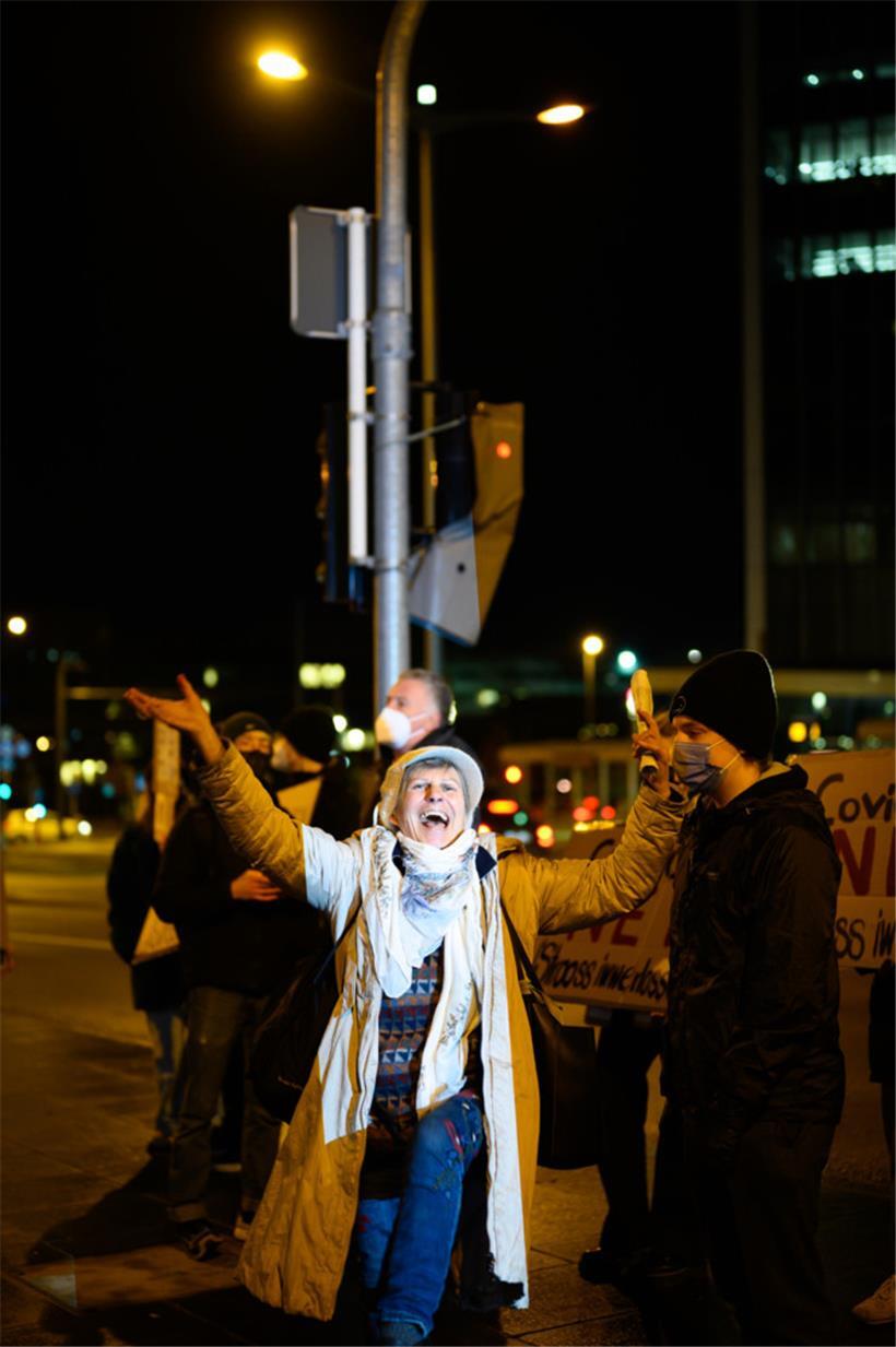 Luxembourg-ville, marche blanche antivax, anti restrictions 14.02.2022