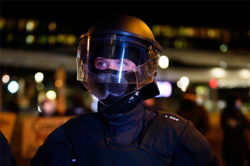Luxembourg-ville, marche blanche antivax, anti restrictions 14.02.2022