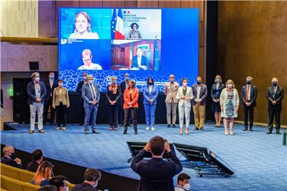 Luxemburg war bei der Konferenz durch Familienministerin Corinne Cahen vertreten, die per Video zugeschaltet wurde
