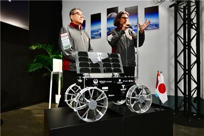 Luxemburgisch-japanische Kooperation: Ein Modell des Rovers „Tenacious“, der Gesteinsproben auf dem Mond sammeln soll
